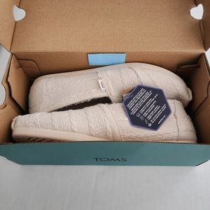 Toms